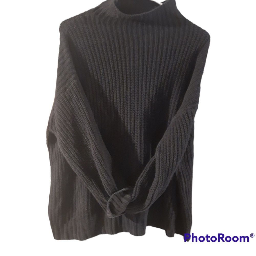 American Eagle oversized sweater